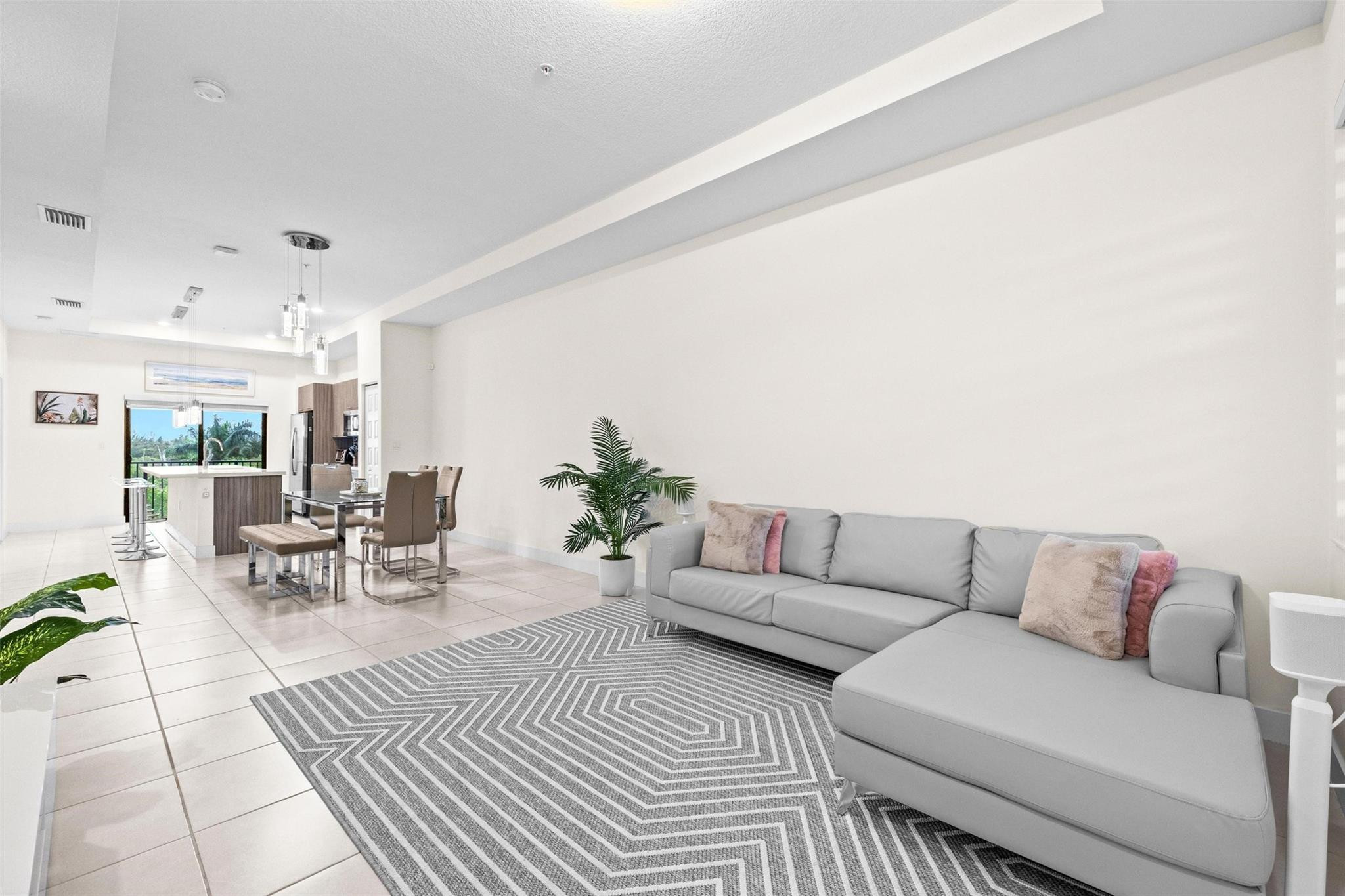 APEX AT PARK CENTRAL CONDO NO 4 - Residential Lease