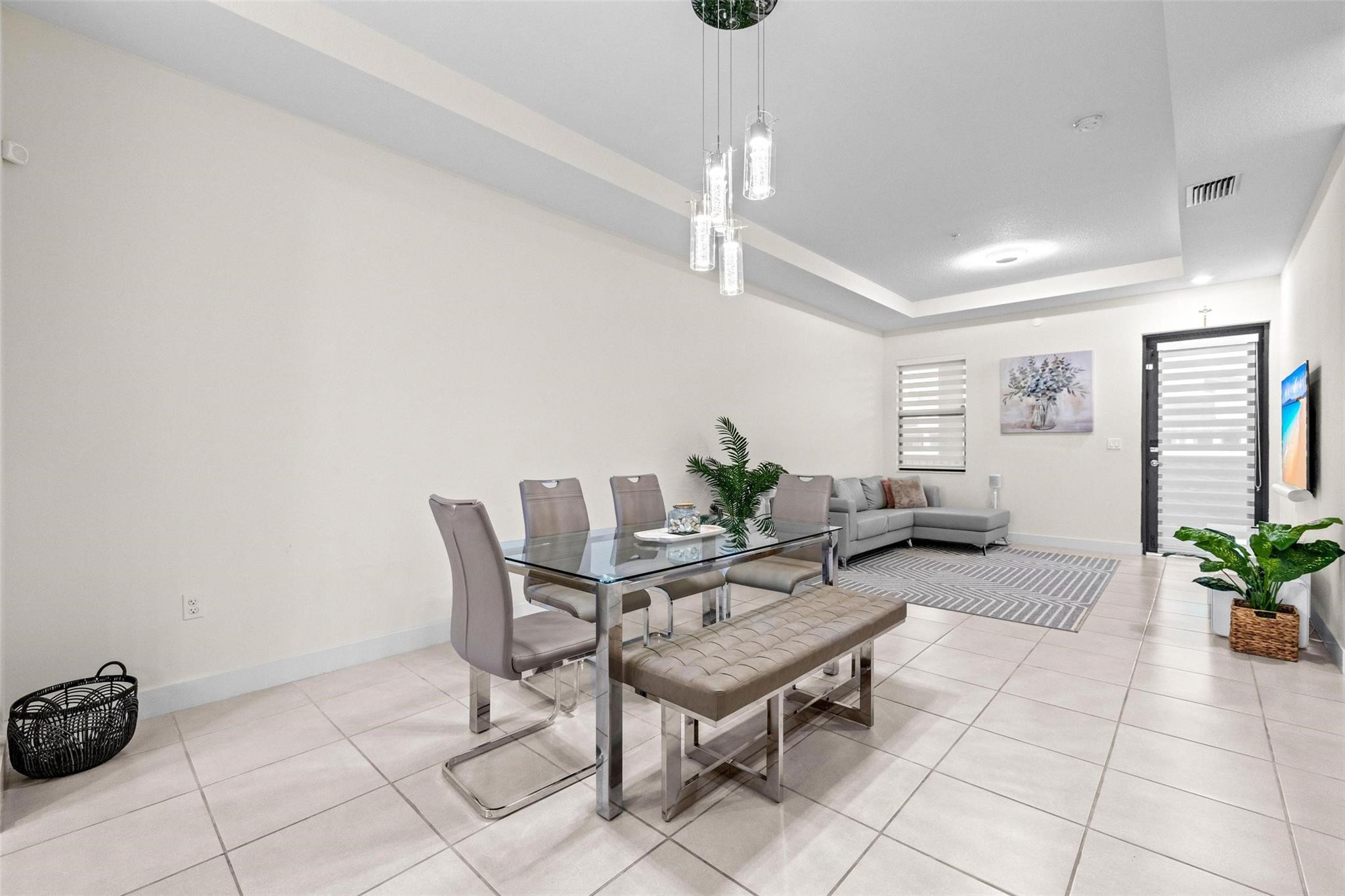 APEX AT PARK CENTRAL CONDO NO 4 - Residential Lease