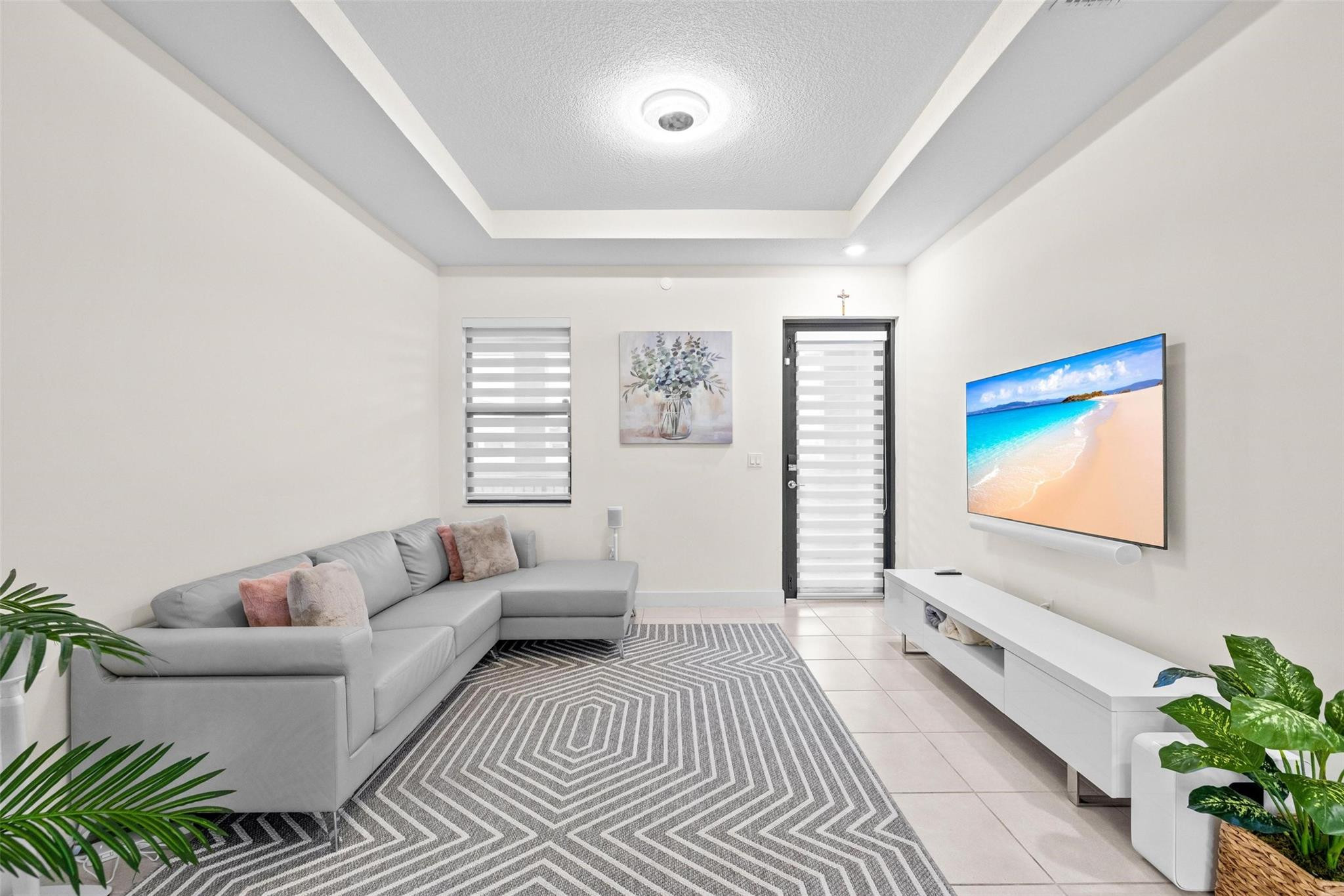 APEX AT PARK CENTRAL CONDO NO 4 - Residential Lease