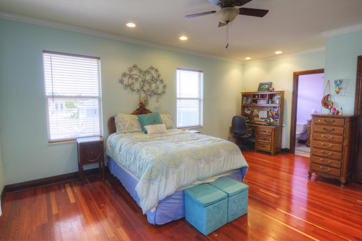 CAPTAINS KEY - Residential