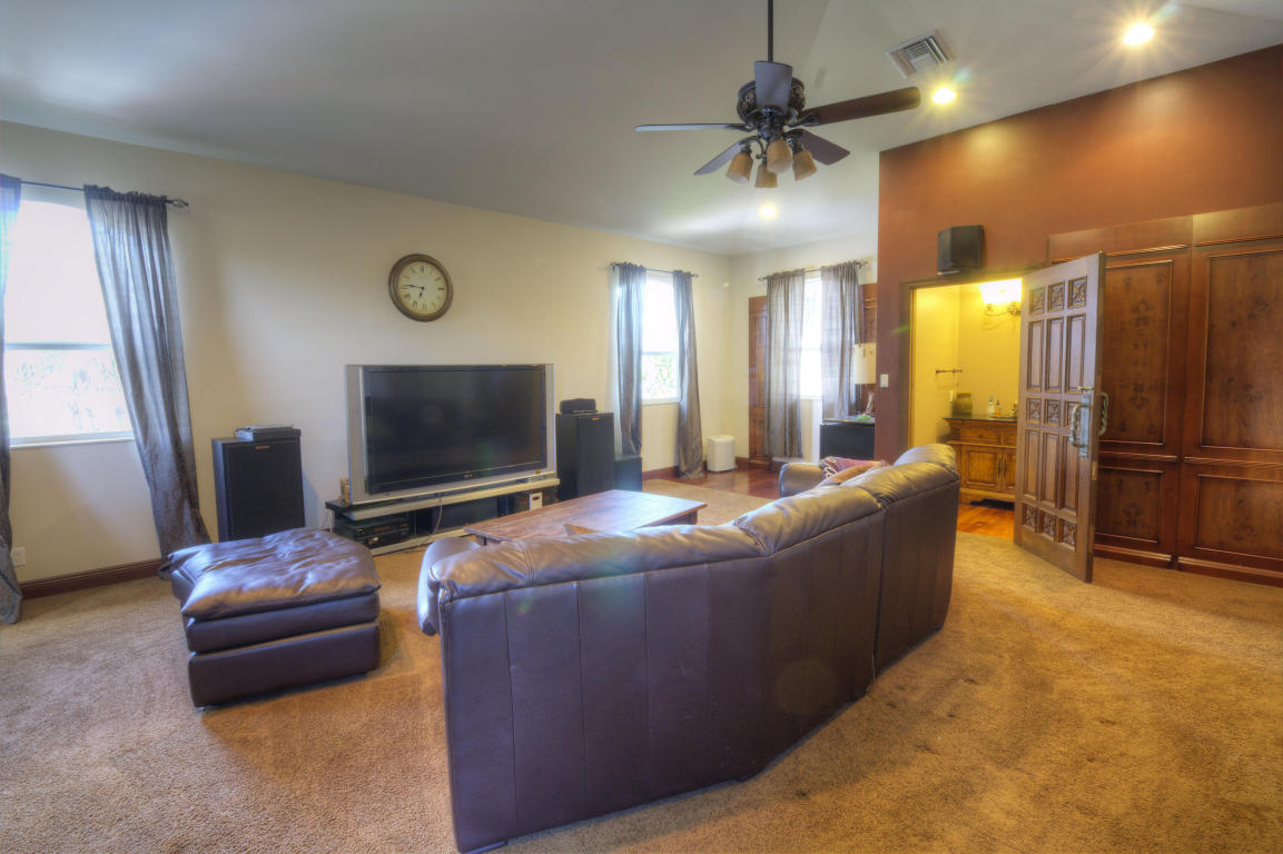 CAPTAINS KEY - Residential