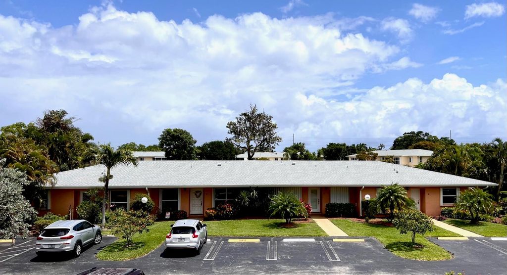Photo of 1341 NW 19th Terrace #83-D, Delray Beach, FL 33445 (MLS # R11082094)