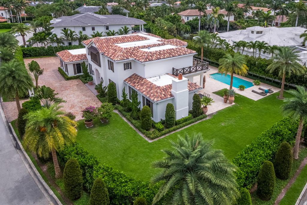 ROYAL PALM YACHT & COUNTRY CLUB - Residential