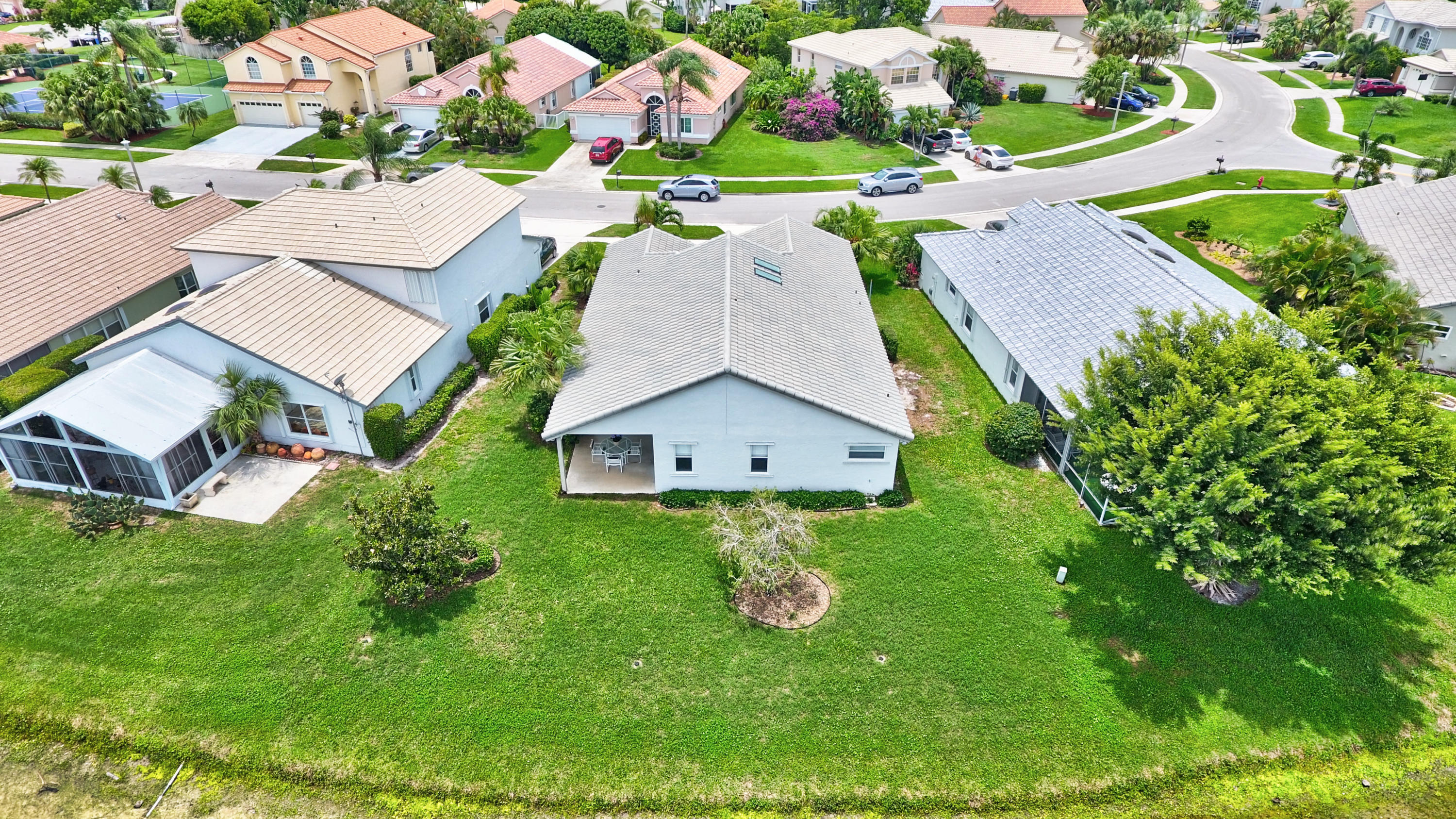 RAINBOW LAKES/THE ESTATES - Residential