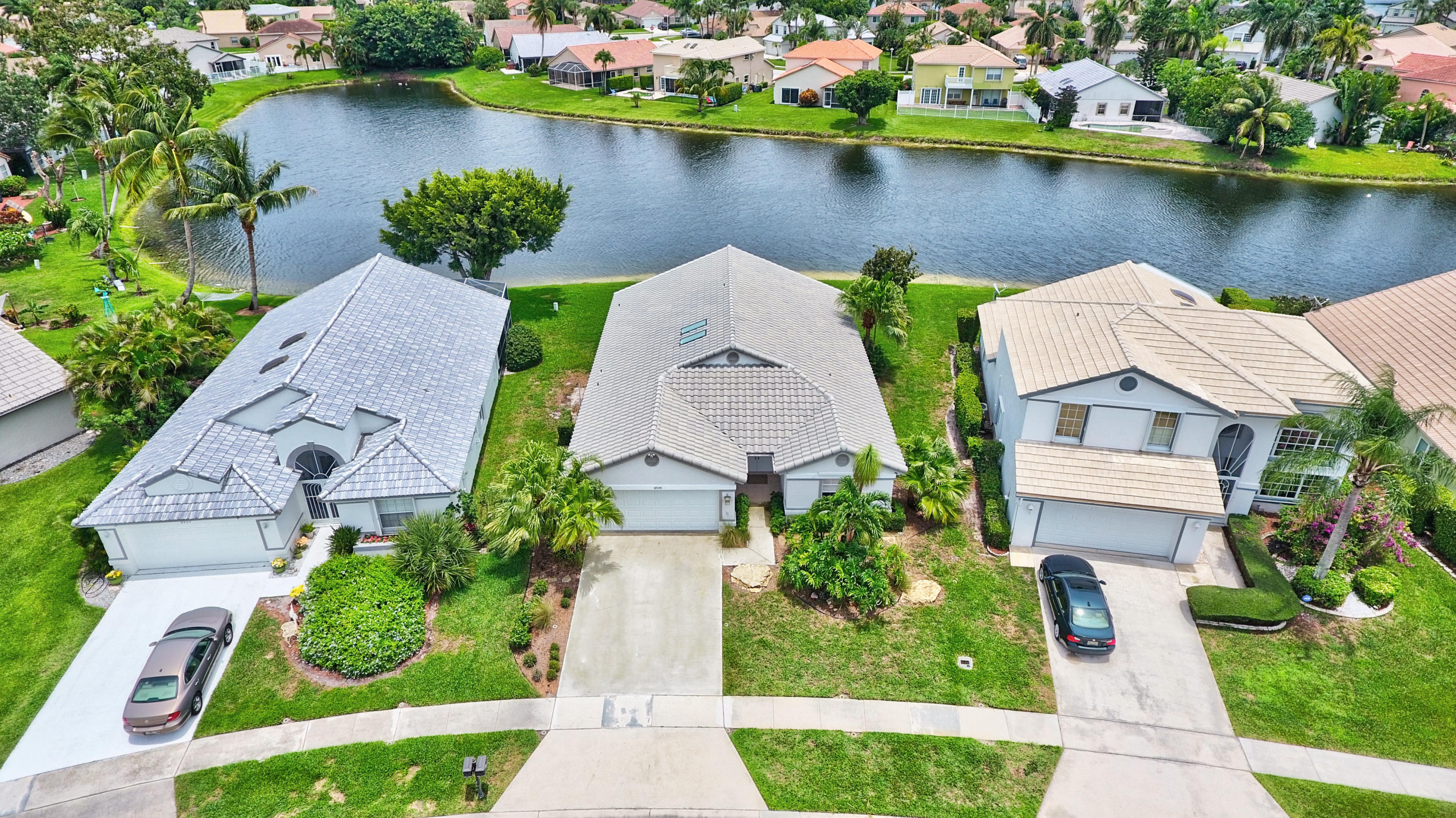 RAINBOW LAKES/THE ESTATES - Residential