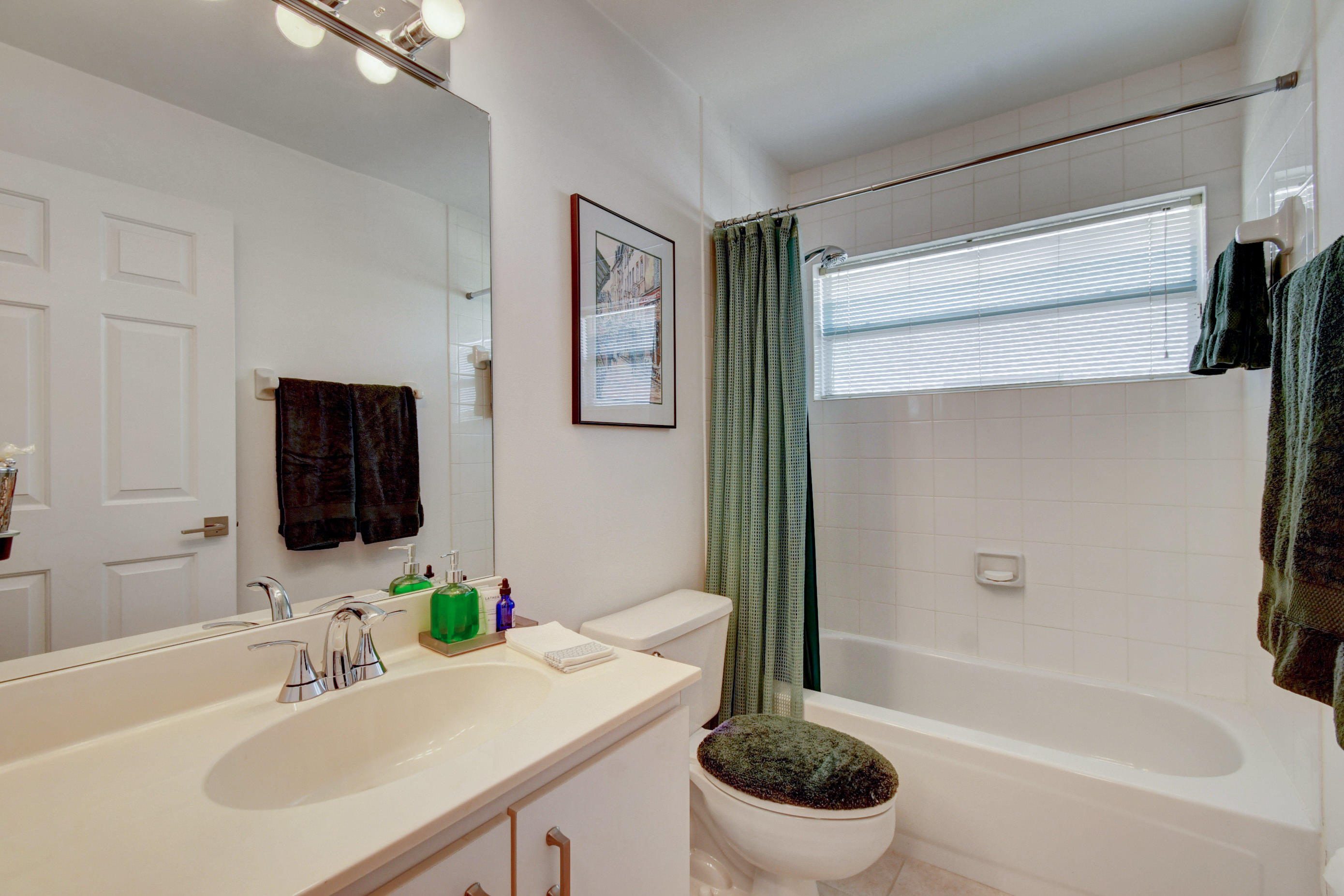 RAINBOW LAKES/THE ESTATES - Residential