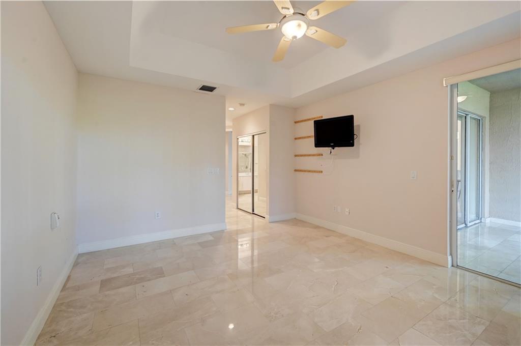 EXETER CONDO D - Residential