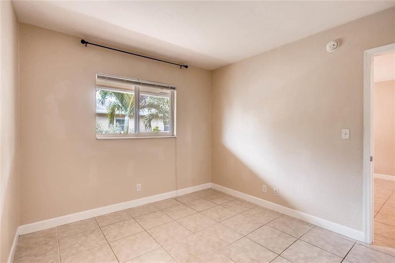 ENCLAVE AT WILTON MANORS - Residential Lease