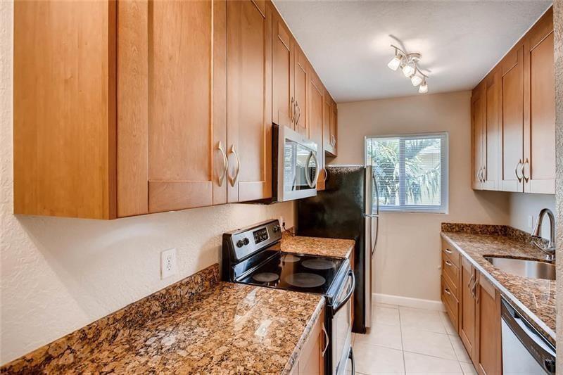 ENCLAVE AT WILTON MANORS - Residential Lease
