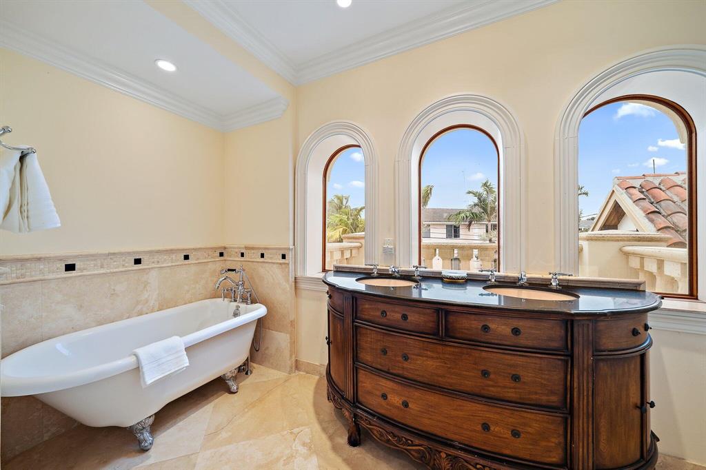 Paradise Port - Residential