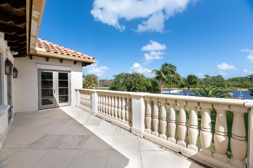 Paradise Port - Residential