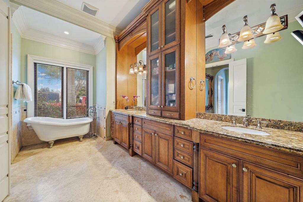 Paradise Port - Residential