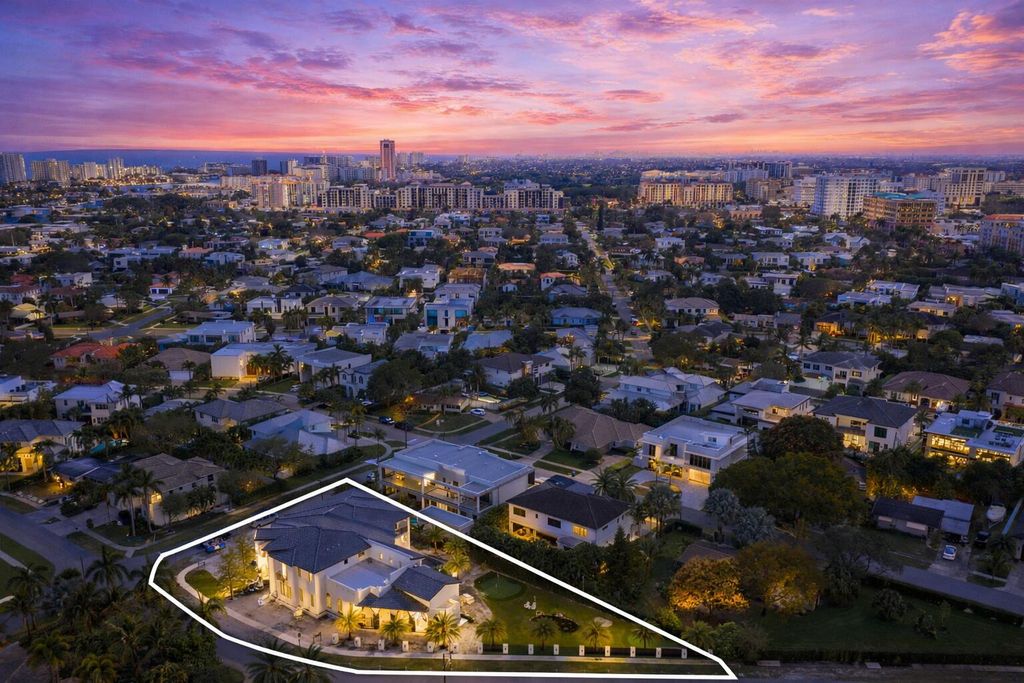 Photo of 298 NE 8th St, Boca Raton, FL 33432 (MLS # B26000203)