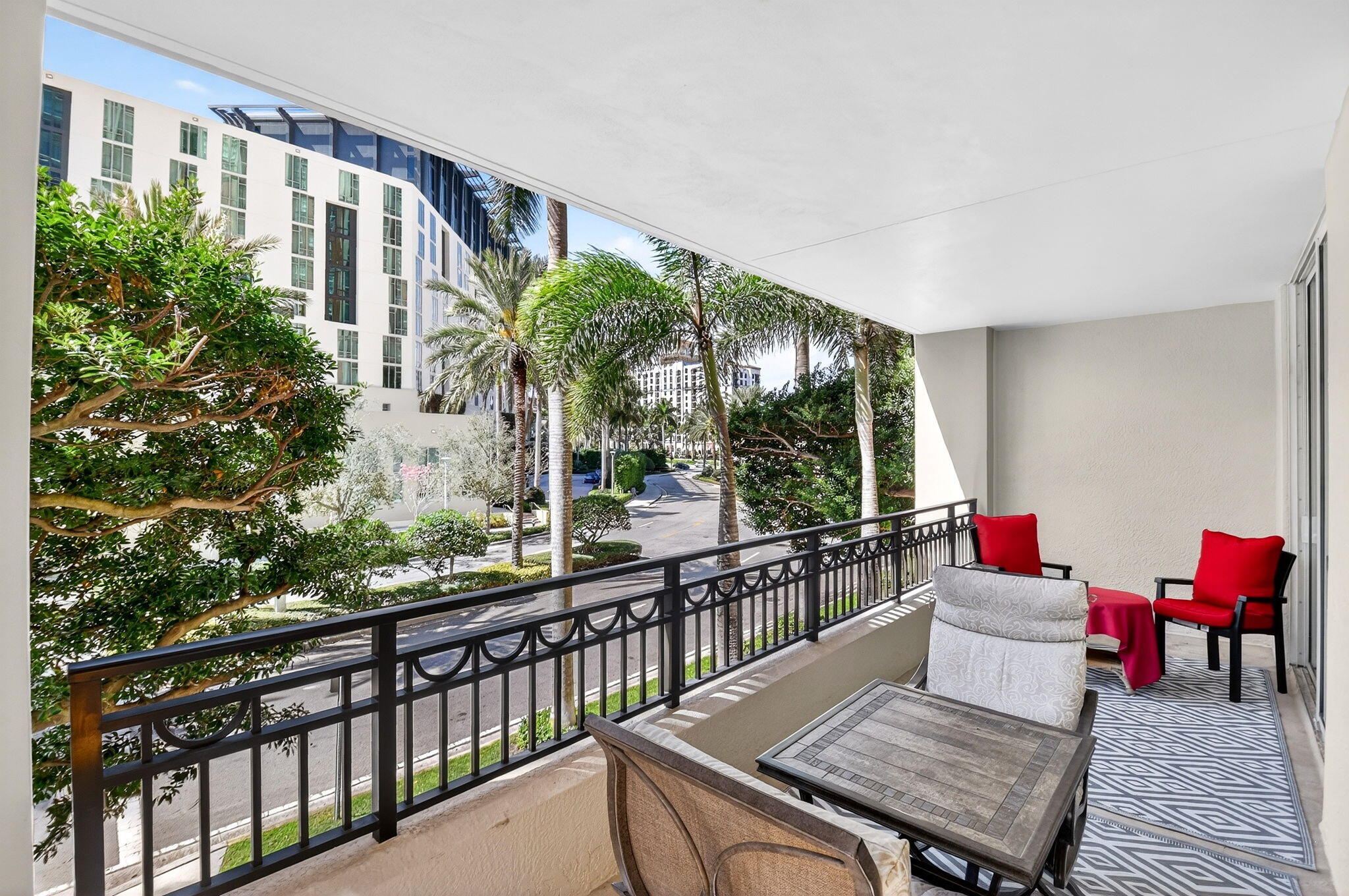 550 Okeechobee Boulevard 221