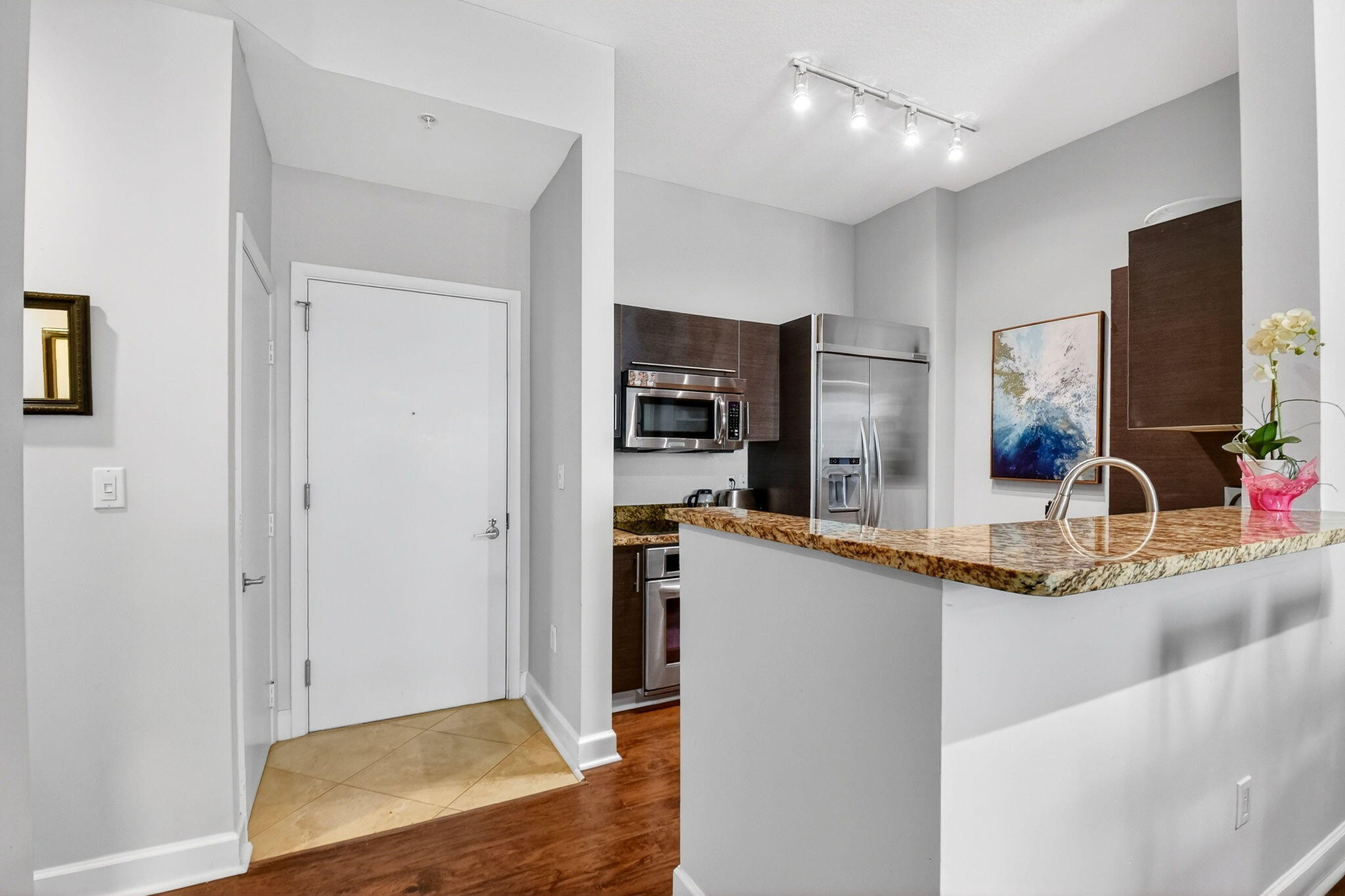 550 Okeechobee Boulevard 221