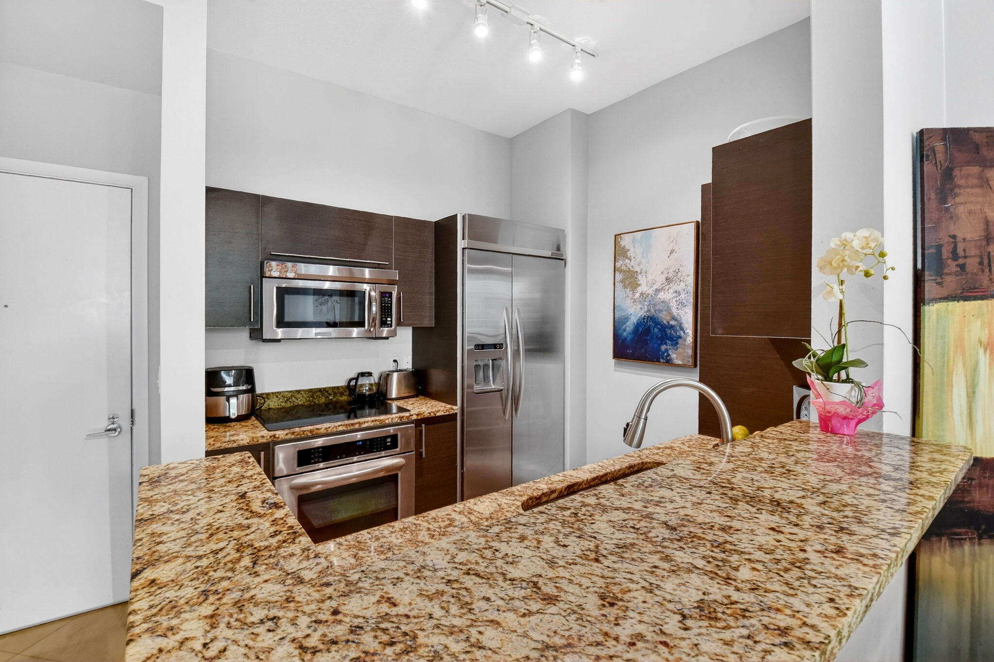 CITYPLACE SOUTH TOWER CONDO - Residential Lease