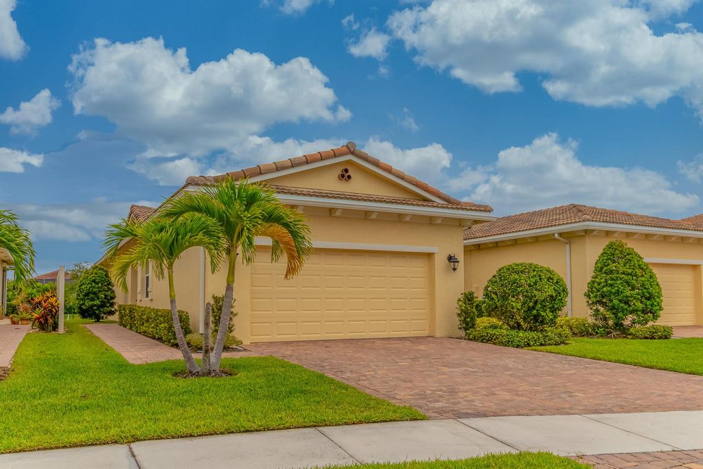 Photo of 21012 SW Modena Way, Port Saint Lucie, FL 34986 (MLS # R11132867)