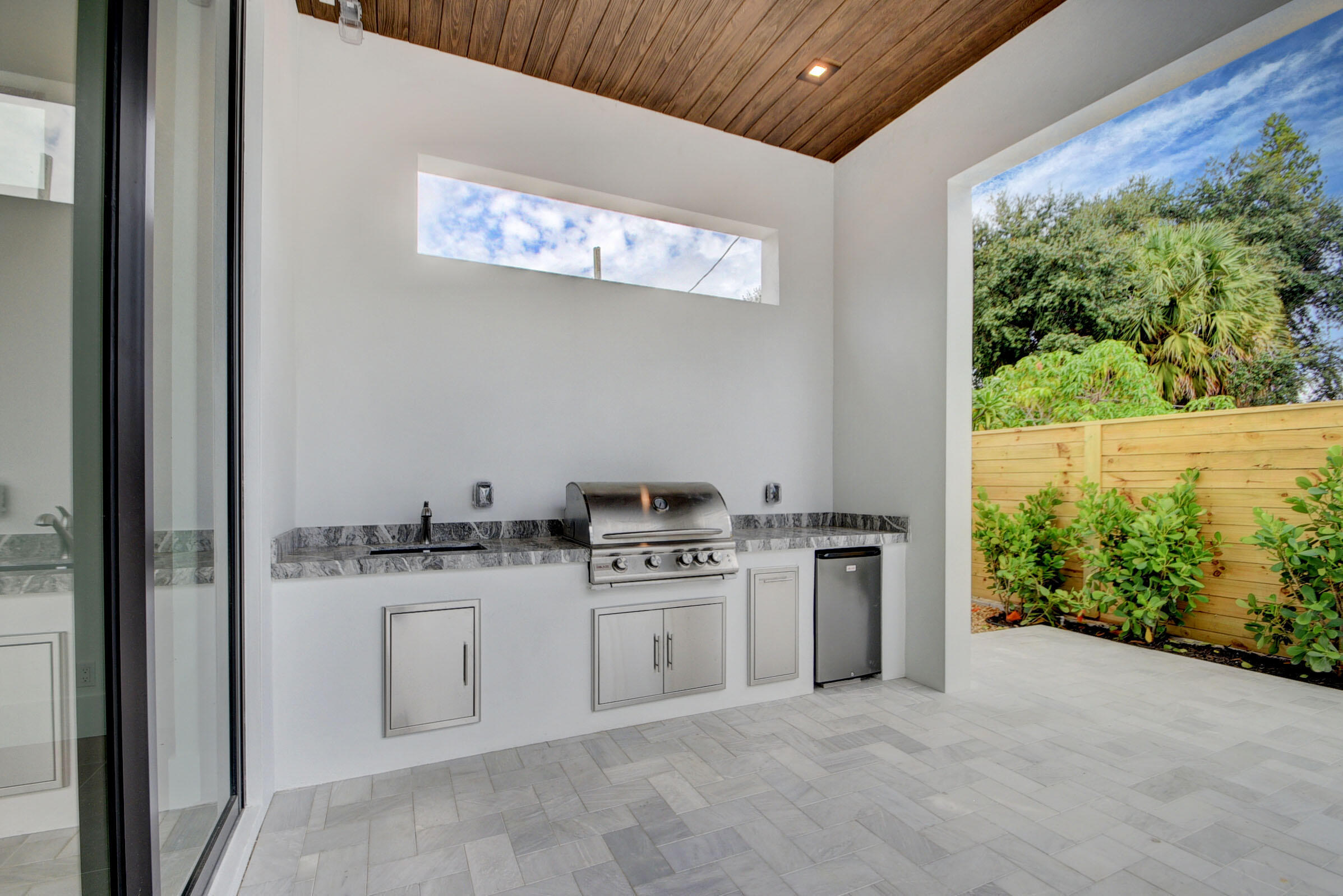 BELLE VUE ADD TO WPB - Residential Lease