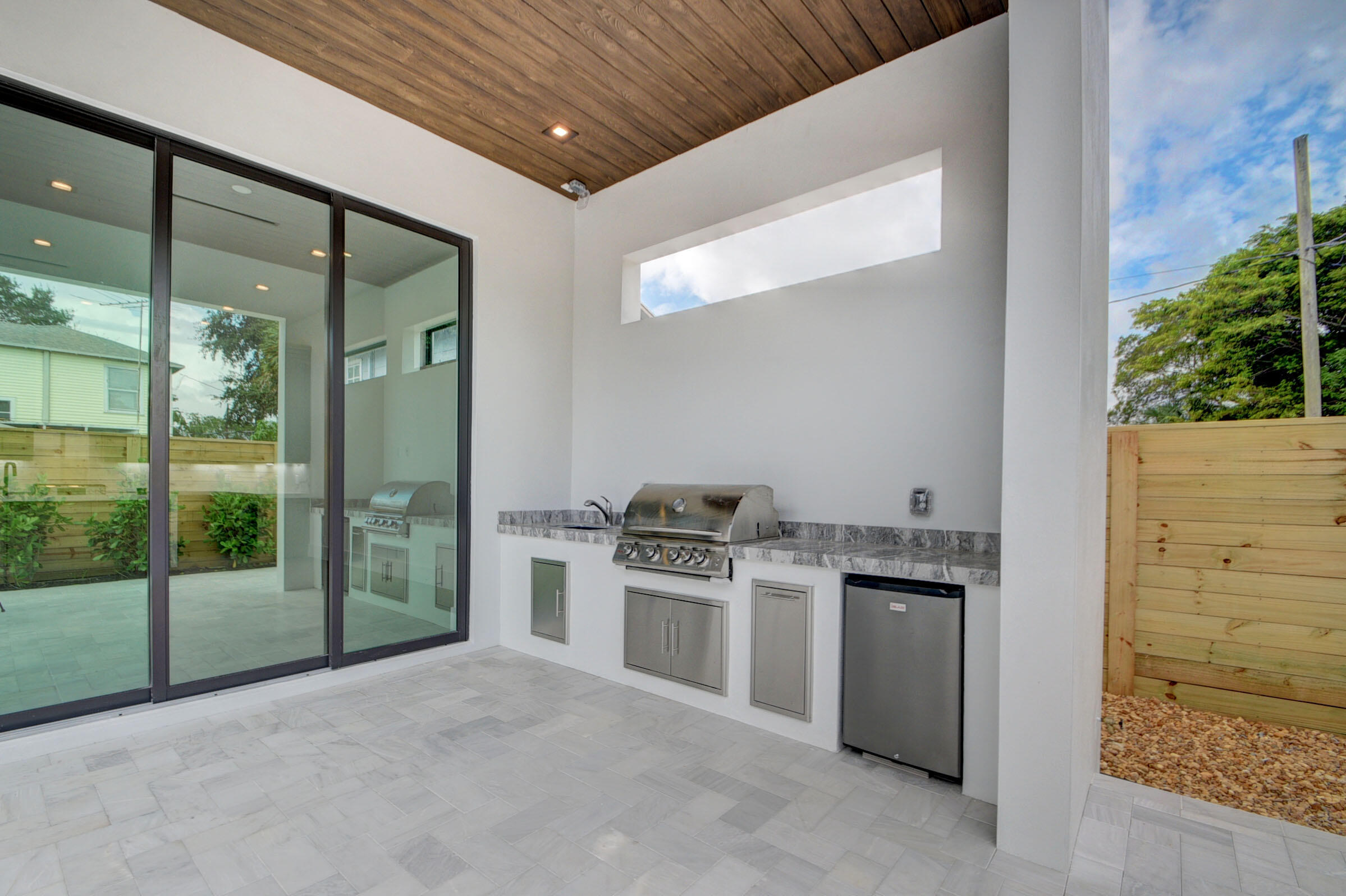 BELLE VUE ADD TO WPB - Residential Lease