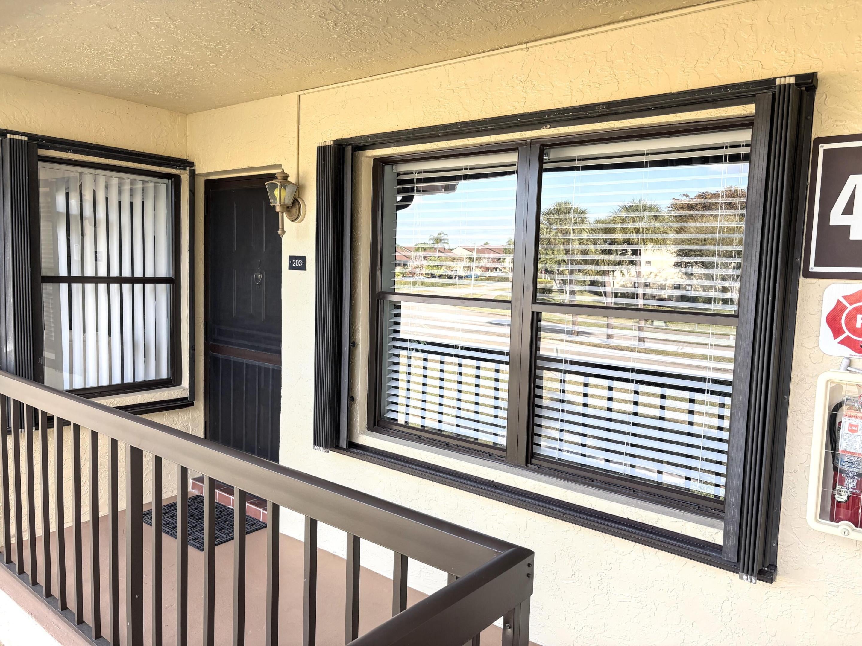 4712 E LUCERNE LAKES Boulevard E 203 - Photo 2