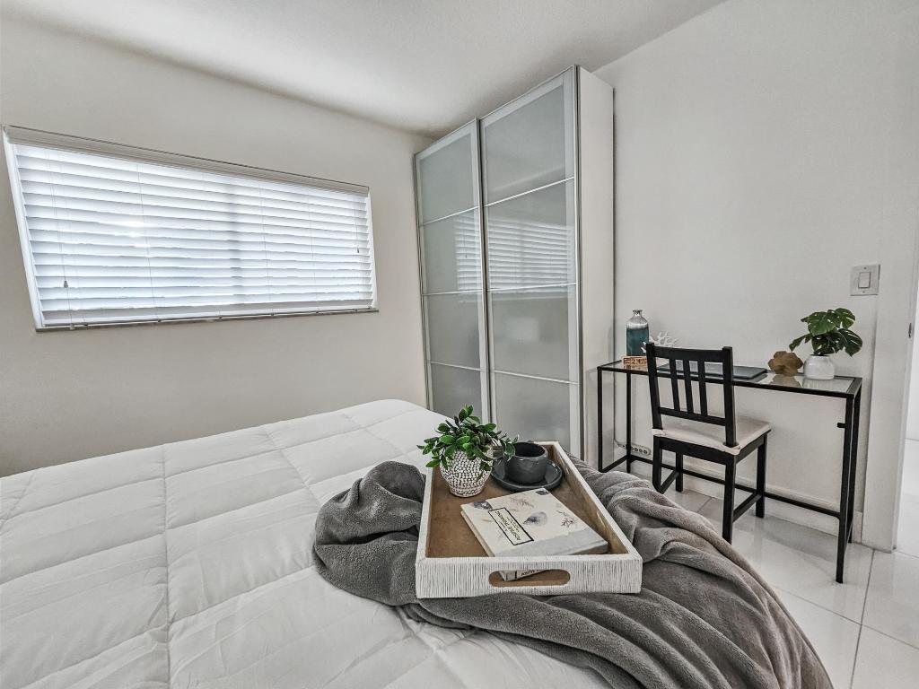 WELLINGTON ARMS CONDOS - Residential