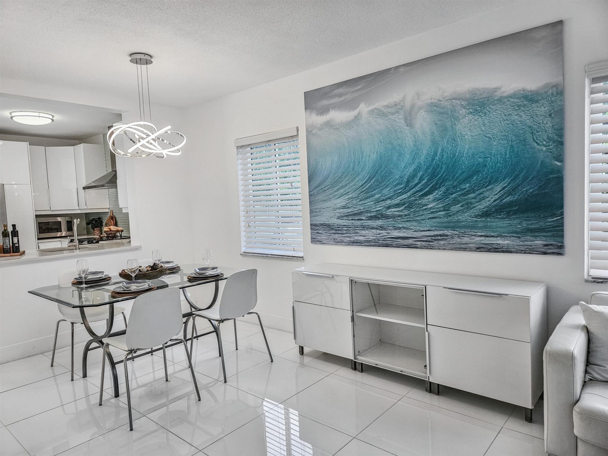 WELLINGTON ARMS CONDOS - Residential