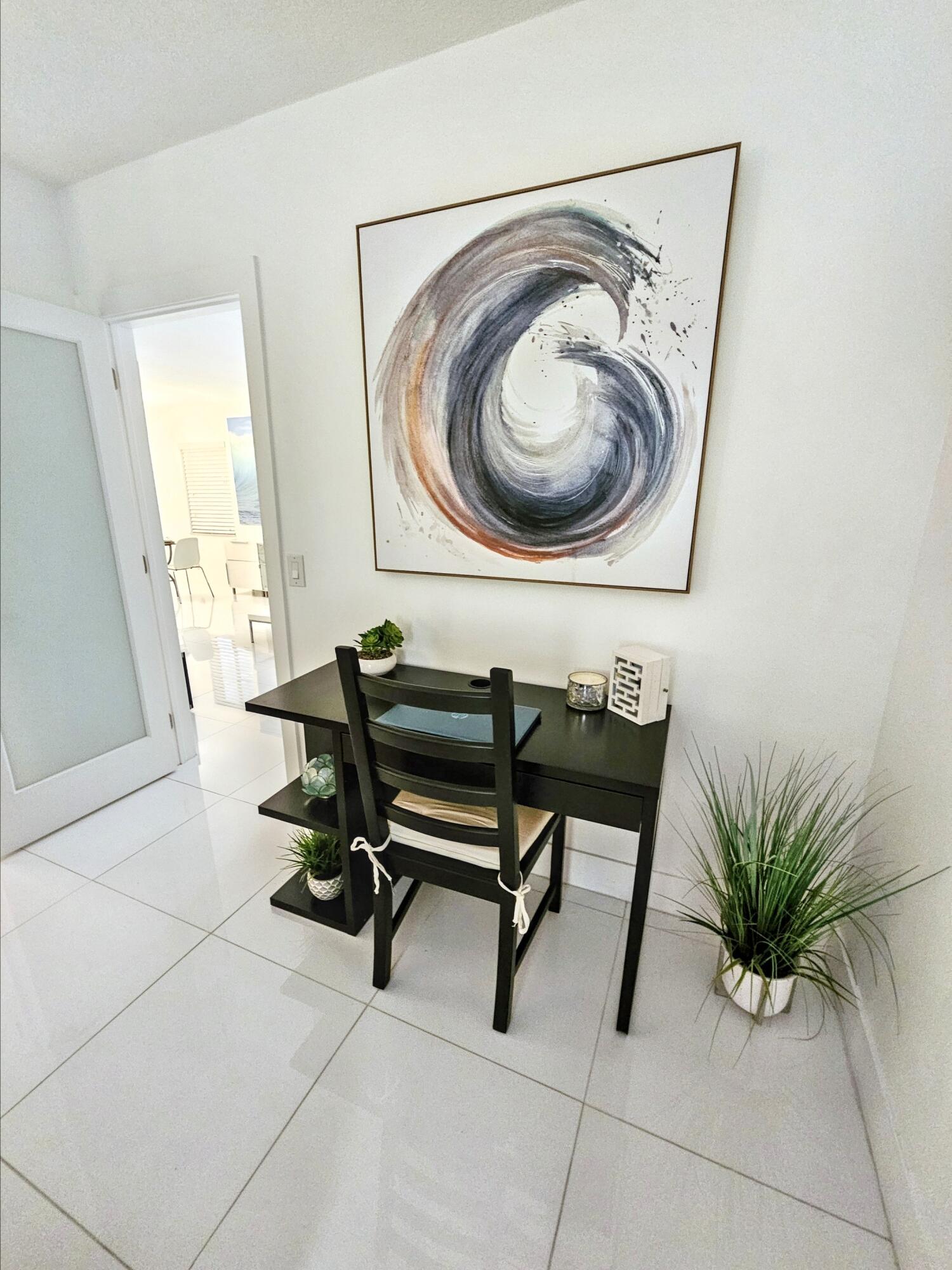 WELLINGTON ARMS CONDOS - Residential