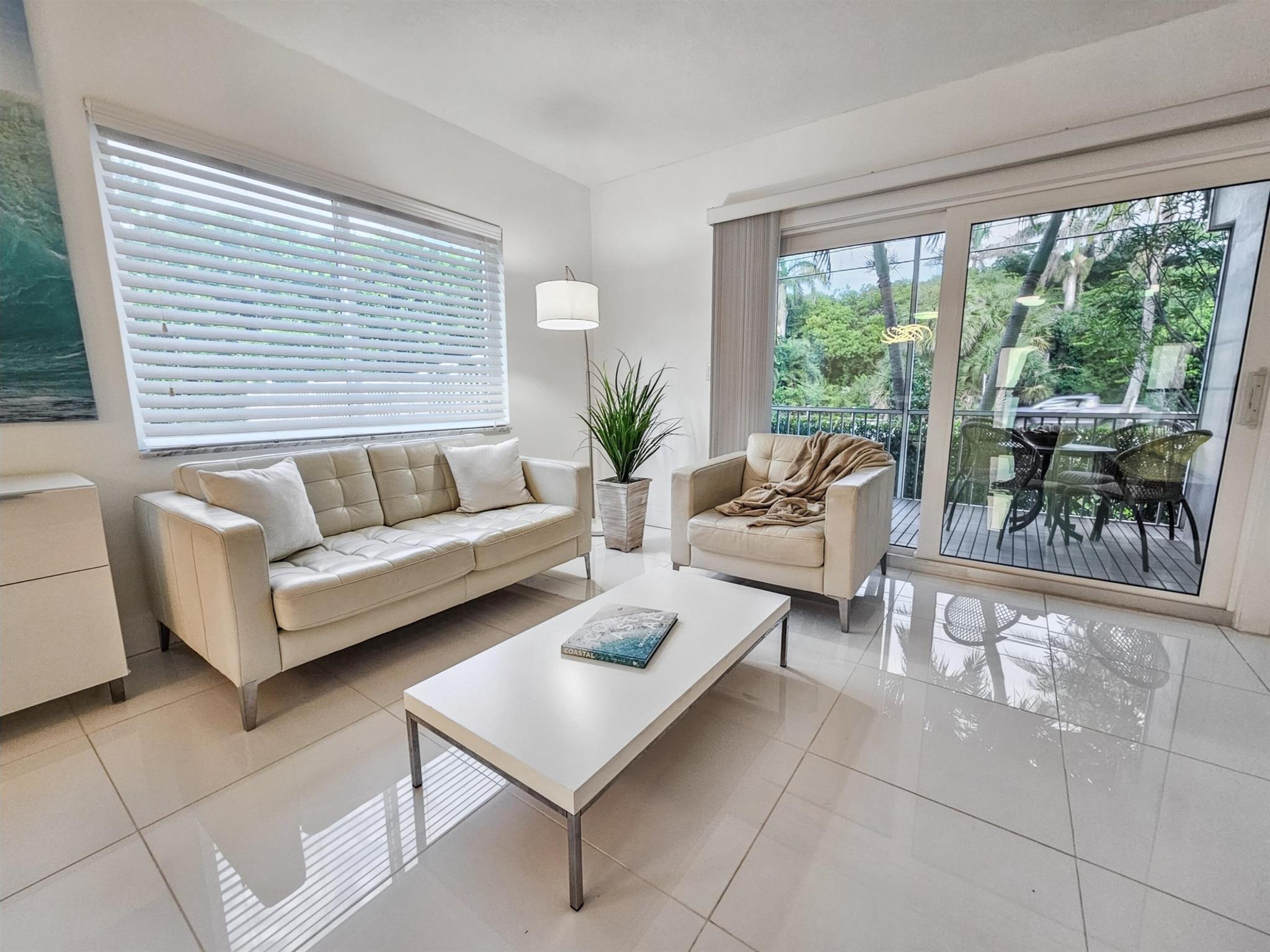 WELLINGTON ARMS CONDOS - Residential