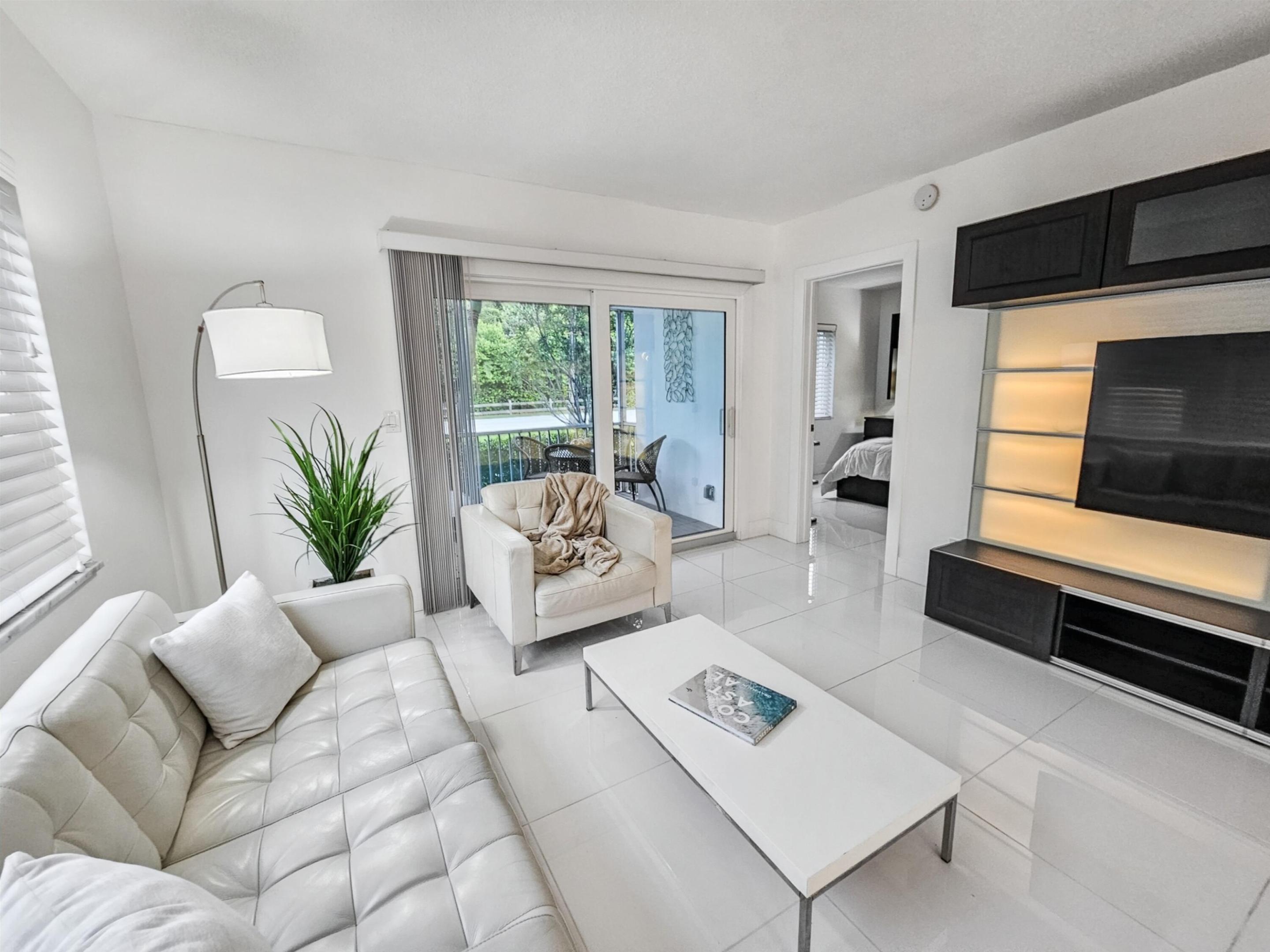 WELLINGTON ARMS CONDOS - Residential