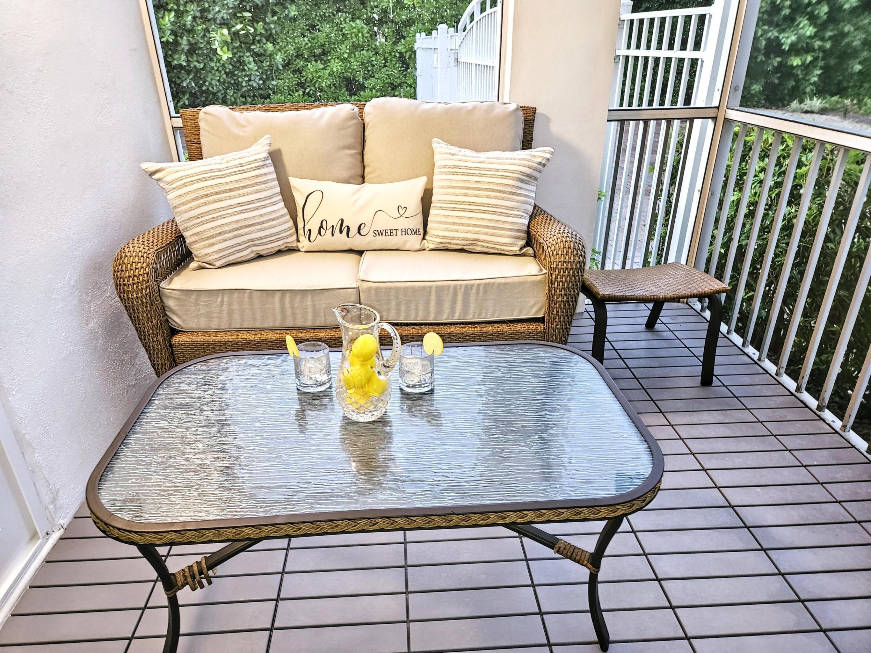 WELLINGTON ARMS CONDOS - Residential