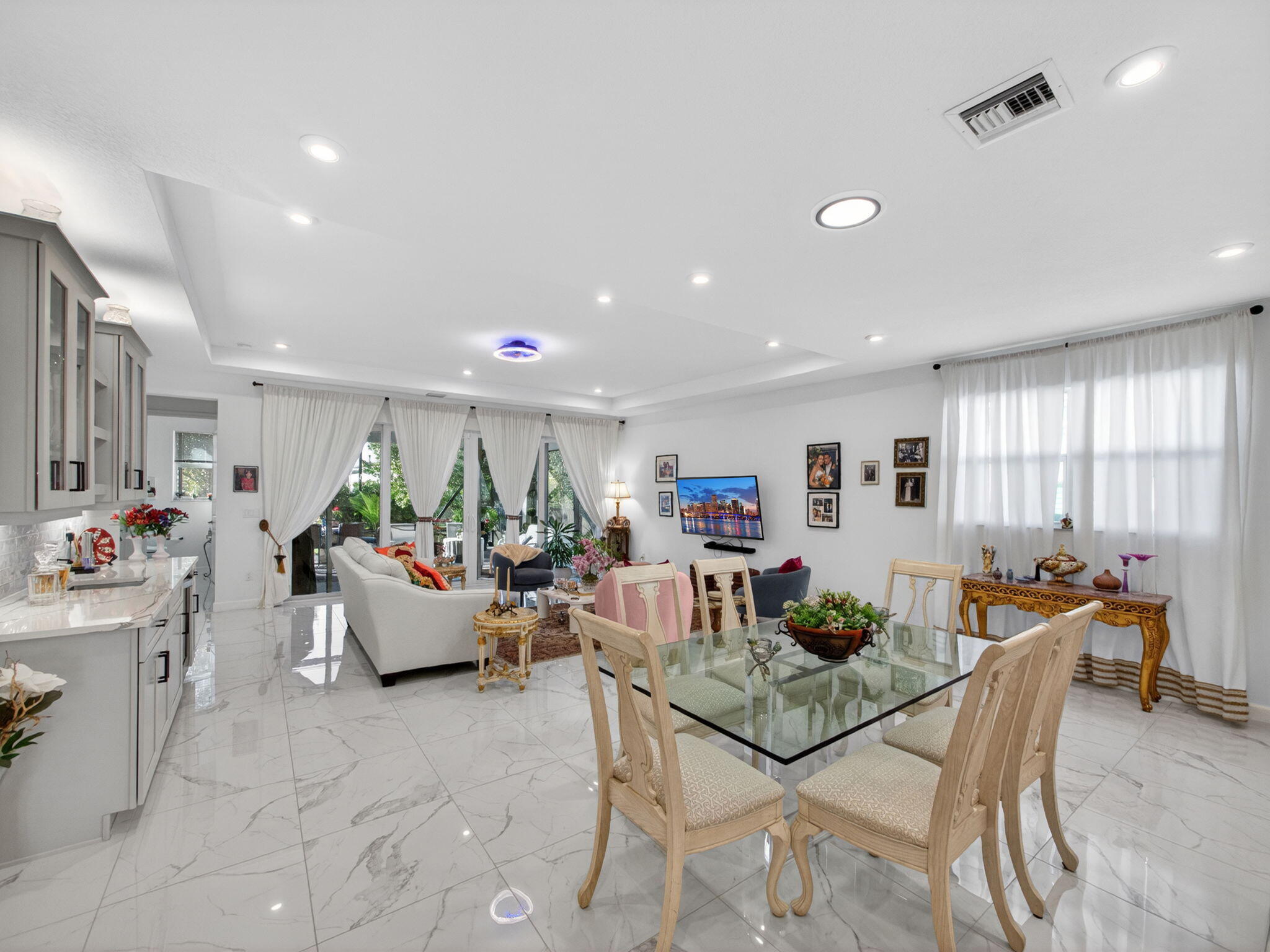 TELARO AT SOUTHERN GROVE PHASE 2 AND 3 - Residential