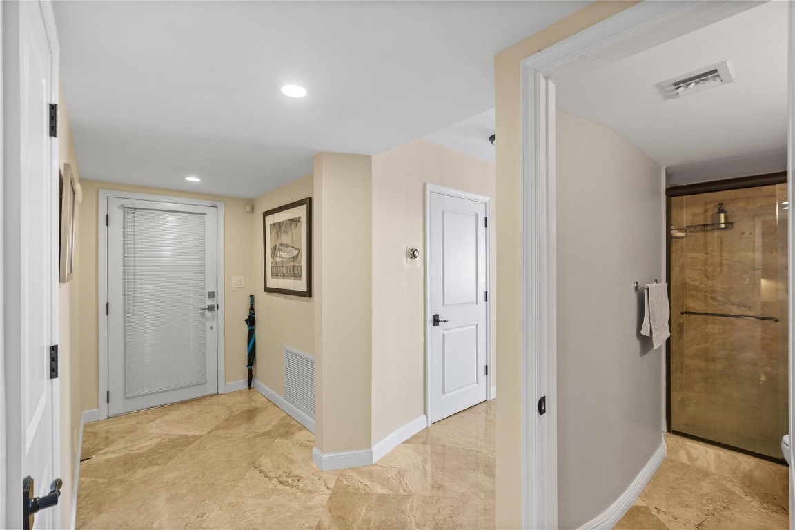 Winston House - Residential