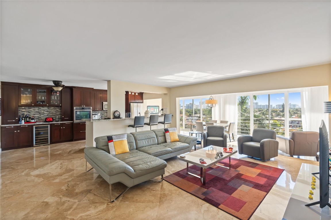 Winston House - Residential