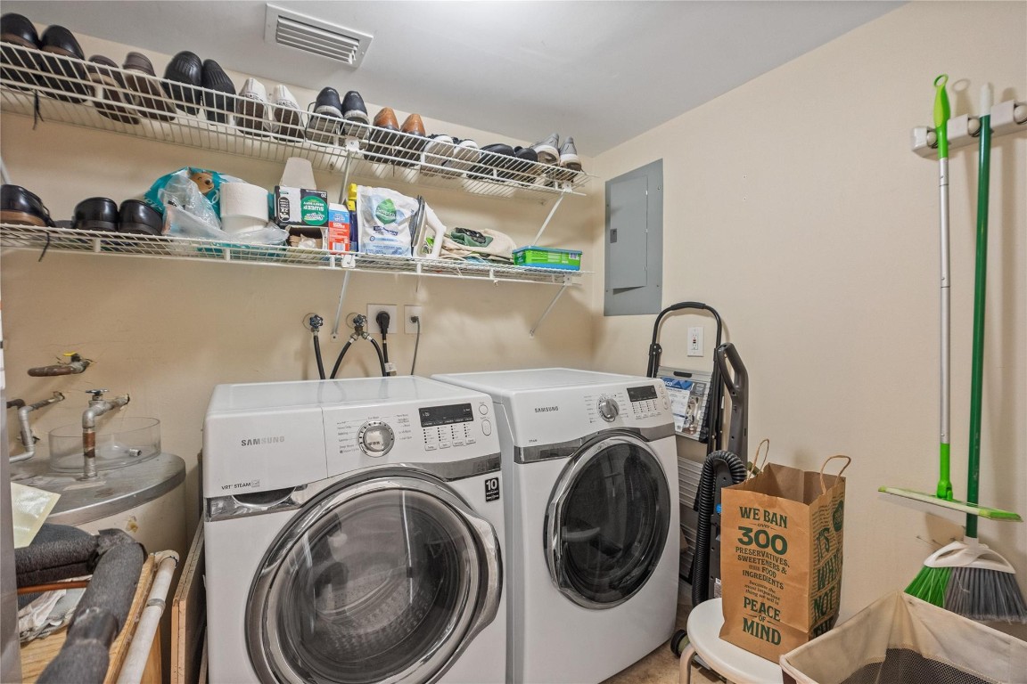 Winston House - Residential