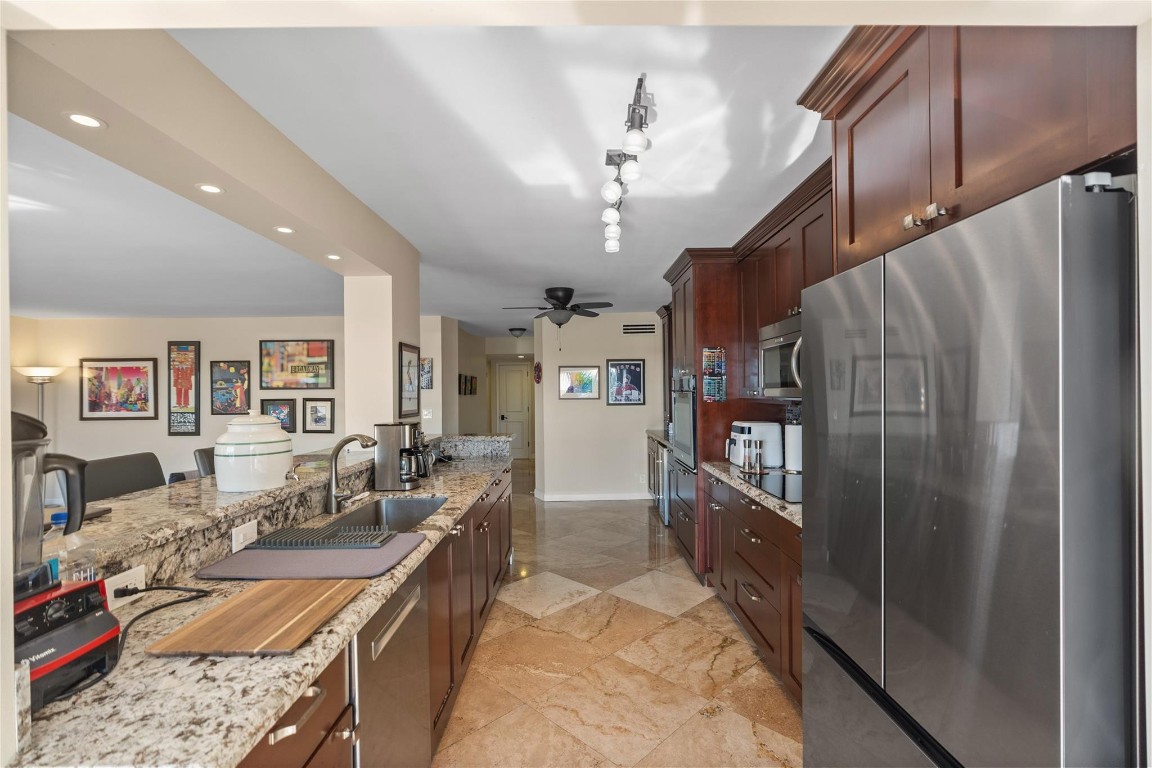 Winston House - Residential