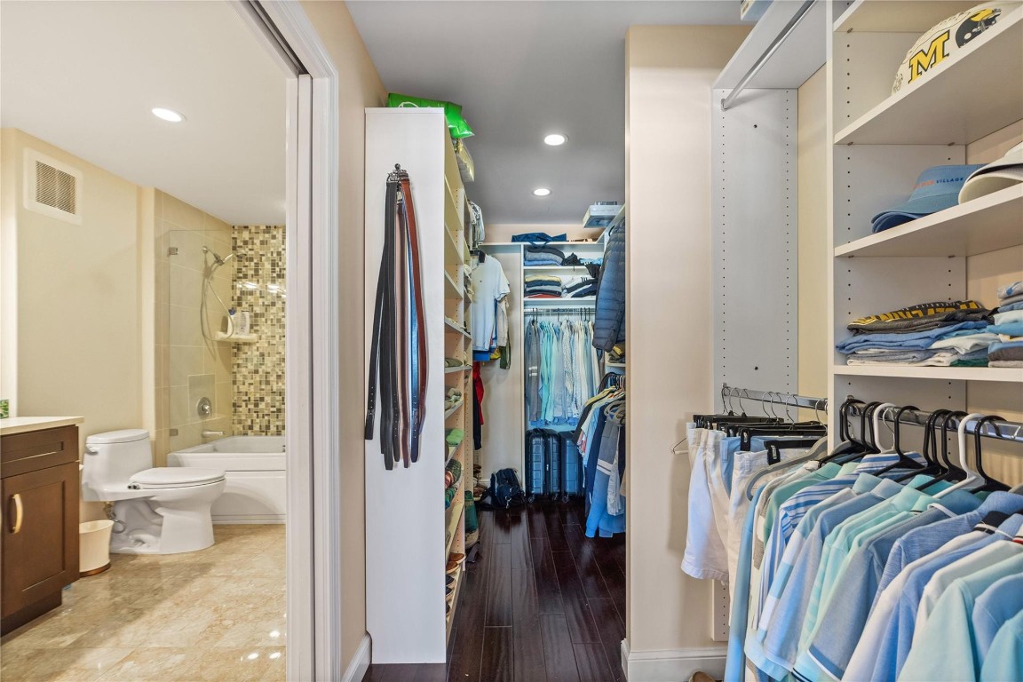 Winston House - Residential