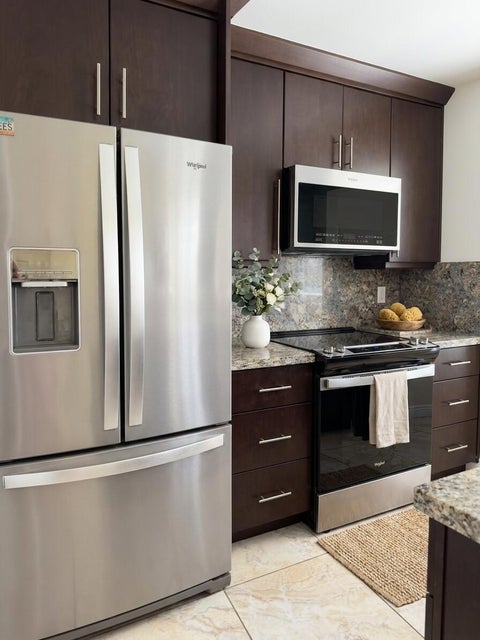 Tiny photo for 2690 N Nob Hill Road, Sunrise, FL 33322 (MLS # B26067456)