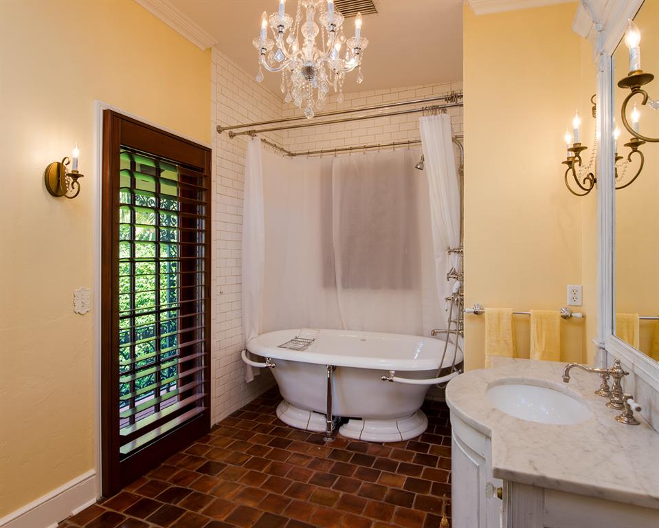 ROYAL PARK - Residential