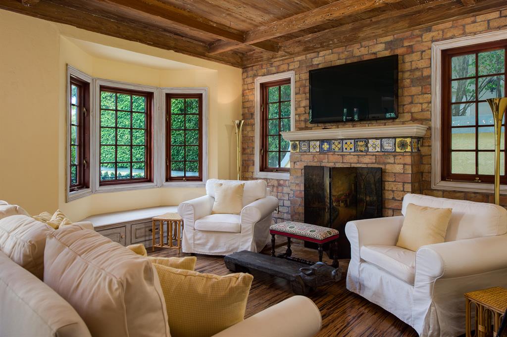 ROYAL PARK - Residential