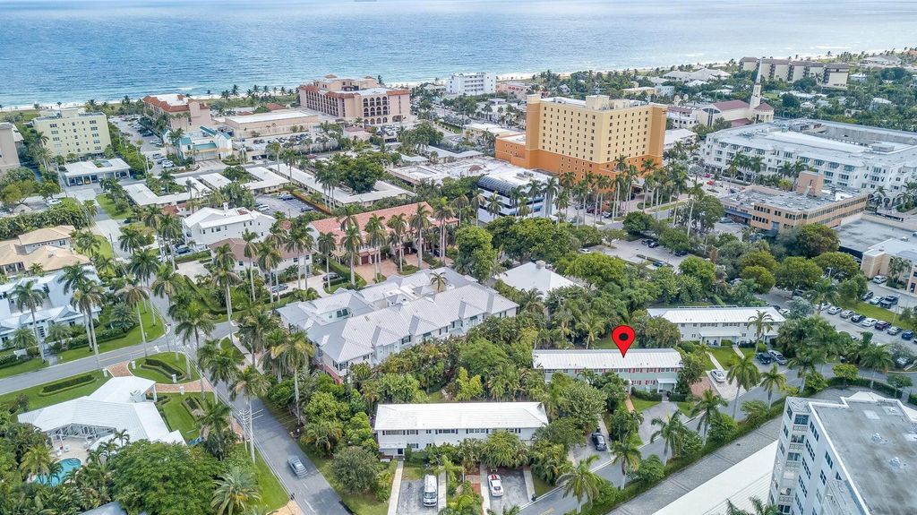 Photo of 35 East Road, Delray Beach, FL 33483 (MLS # R11094378)