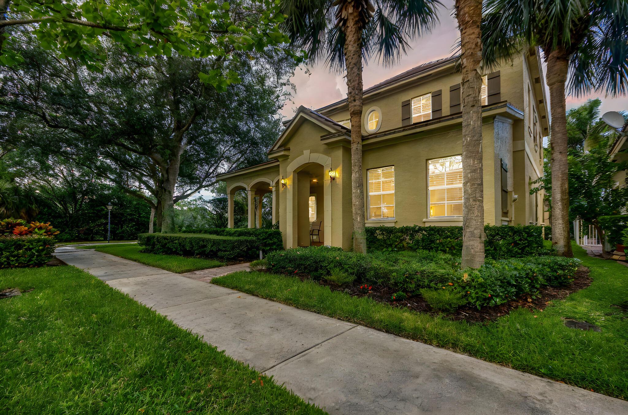 118 Foxford Court