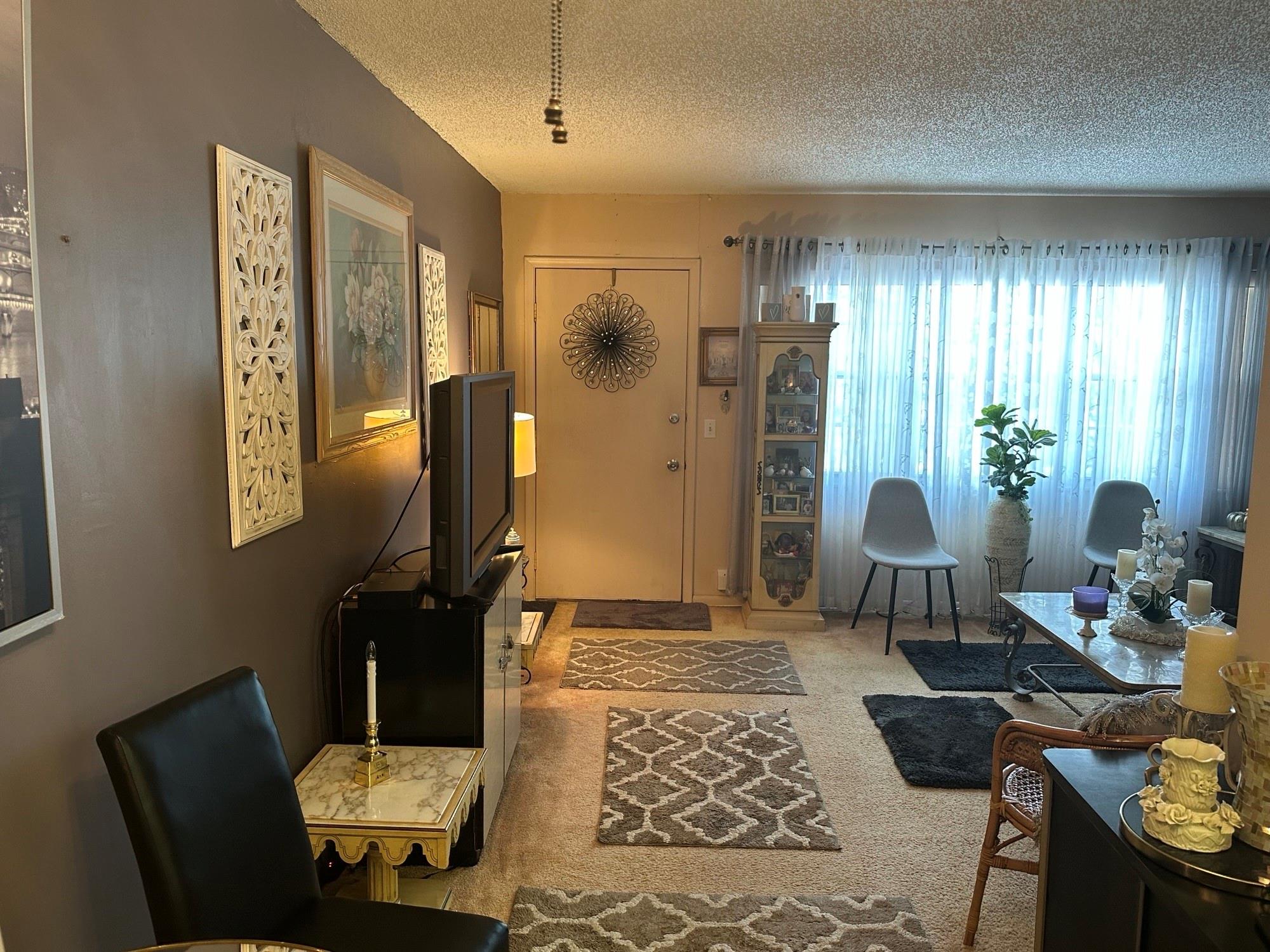 IVANHOE C - Residential