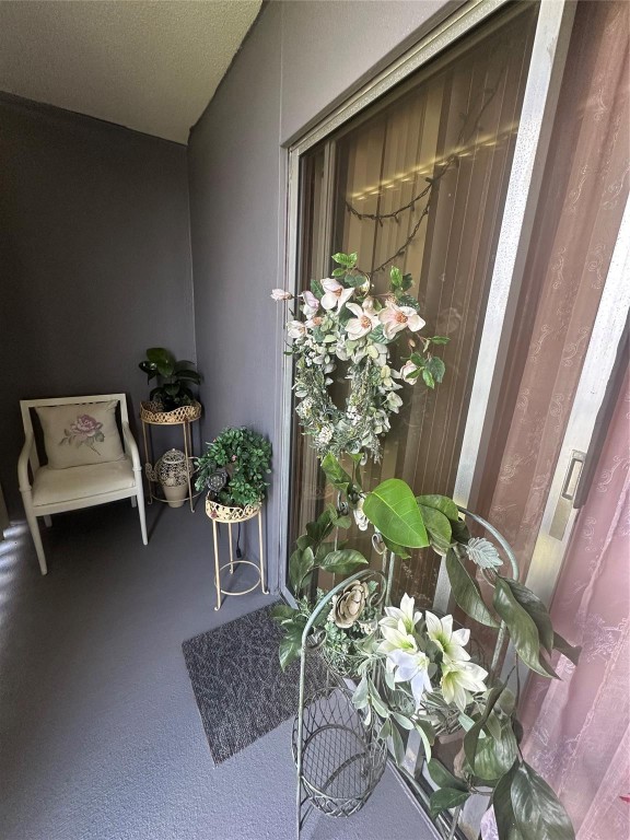 IVANHOE C - Residential