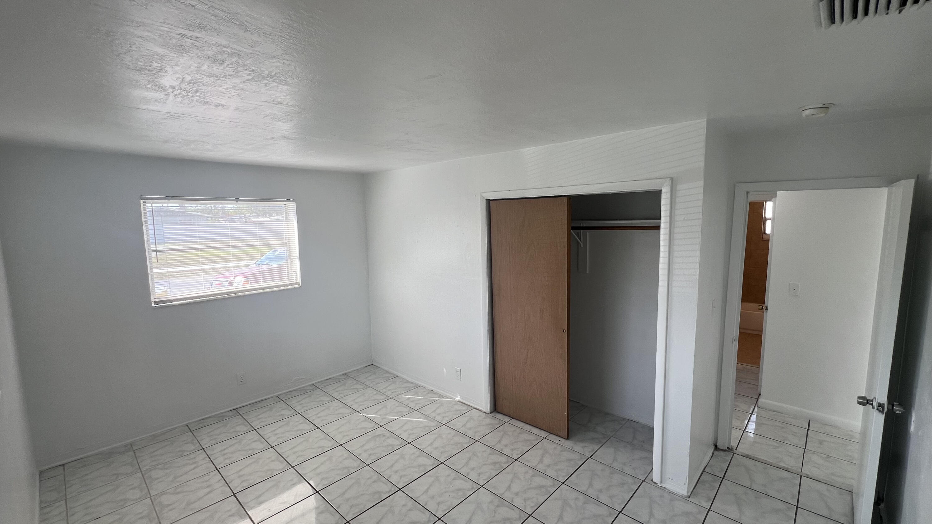 MIDLAND 1ST ADD - Residential Lease