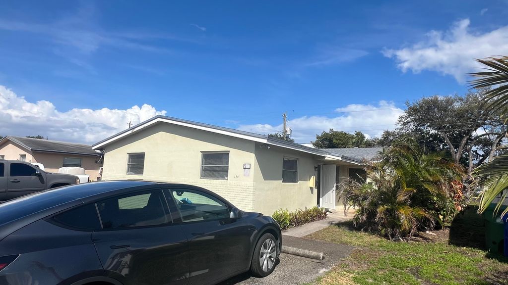 Photo of 390 SW 27th Terrace, Fort Lauderdale, FL 33312 (MLS # B26001985)