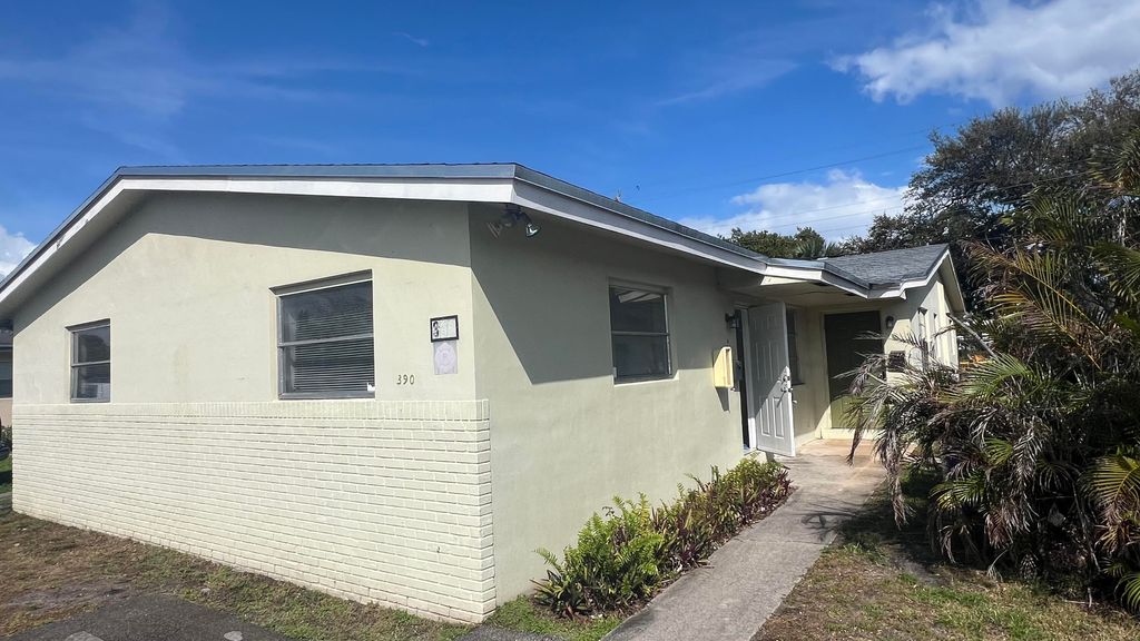 Photo of 390 SW 27th Terrace, Fort Lauderdale, FL 33312 (MLS # B26001985)