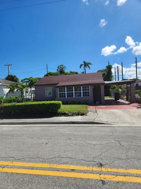 609 W 2nd Street Riviera Beach FL 33404