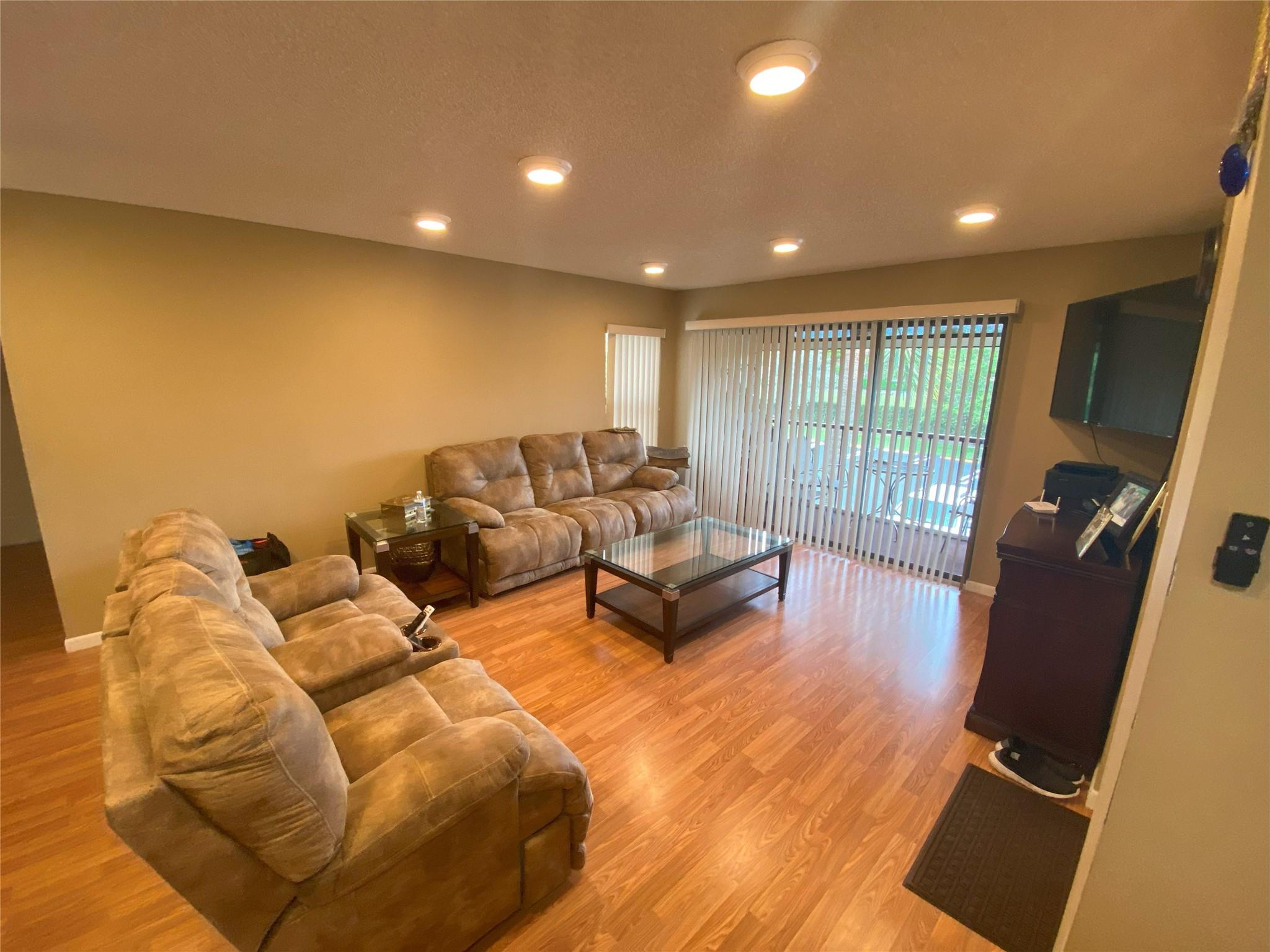 PINE RIDGE NORTH VILLAGE - Residential Lease