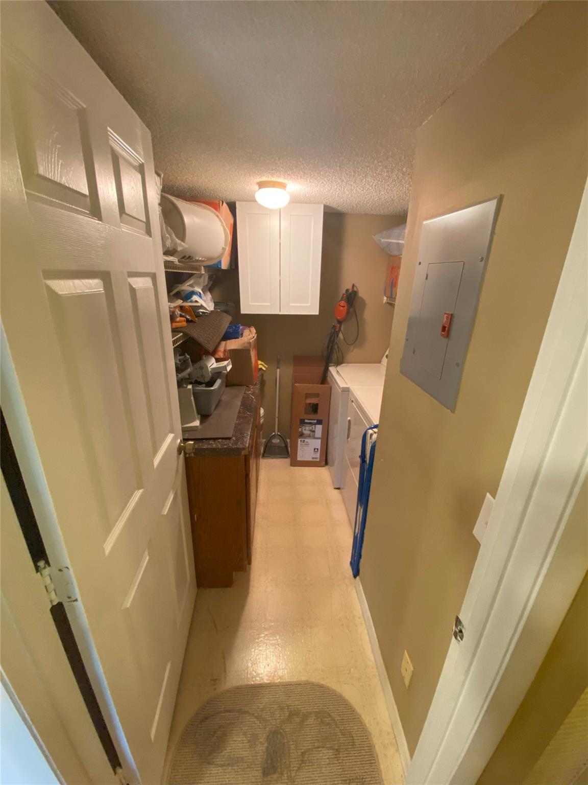 PINE RIDGE NORTH VILLAGE - Residential Lease