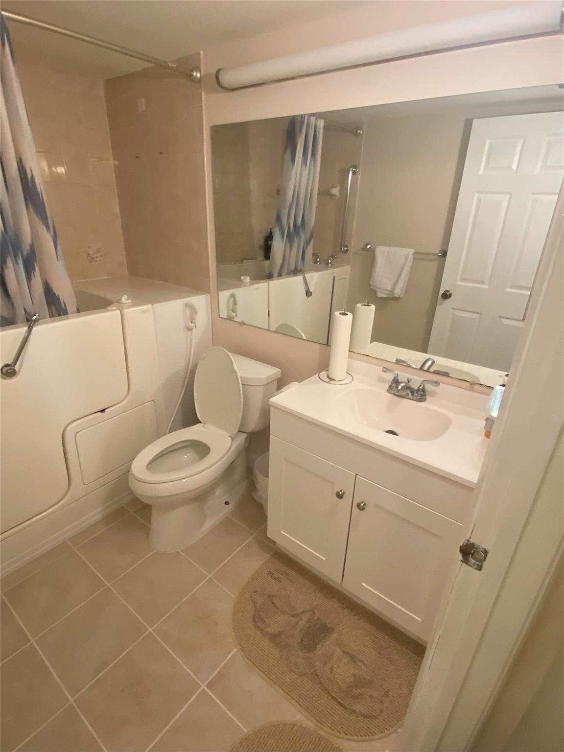 PINE RIDGE NORTH VILLAGE - Residential Lease